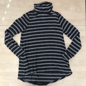 Turtleneck long sleeve